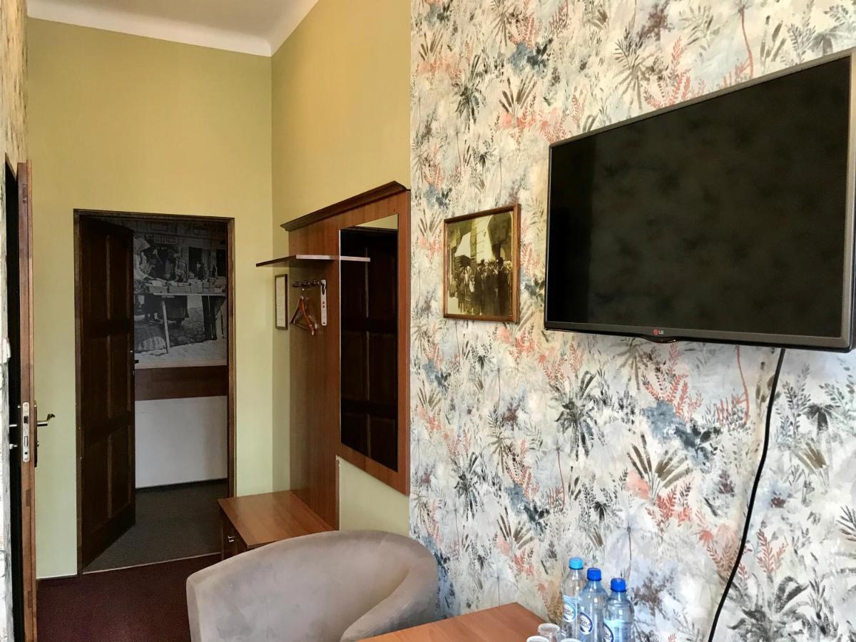 Hotelik Polonia Łowicz Exterior foto